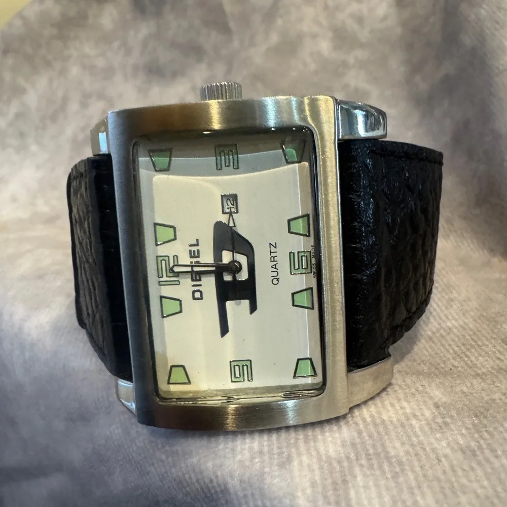 Vintage Diesel Men's Rectangular Wide Silver Case Watch‎ with Black Strap